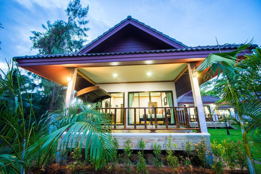 Pawarisa Resort Pathio Exterior foto